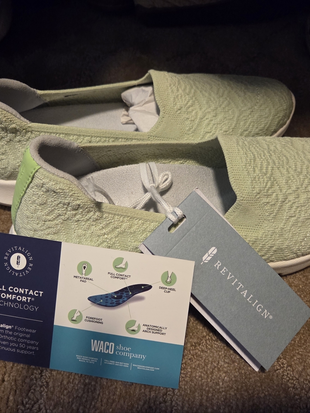 REVITALIGN Aloe Green Slip-On Stretch Damask Sneakers Size 8B WACO SHOE COMPANY